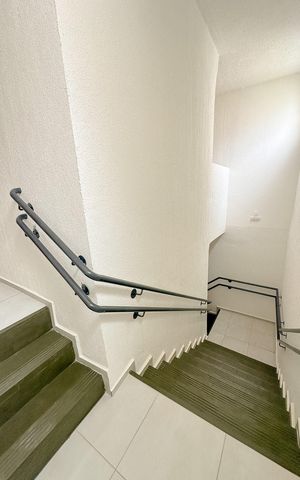 Apartamento para alugar com 47m², 2 quartos e 1 vagaEscada