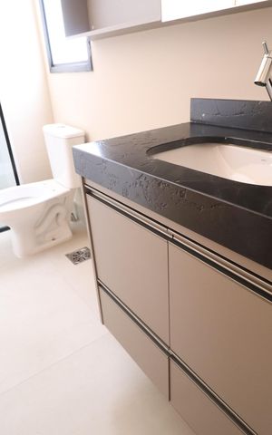 Apartamento para alugar com 103m², 3 quartos e 2 vagasBanheiro do Quarto 2 e 3