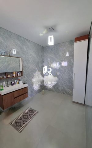 Casa à venda com 207m², 4 quartos e 2 vagas