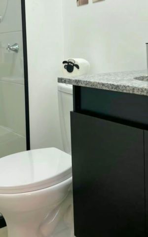 Studio para alugar com 27m², 1 quarto e sem vaga Studio para alugar com 27m², 1 quarto e sem vagaBanheiro