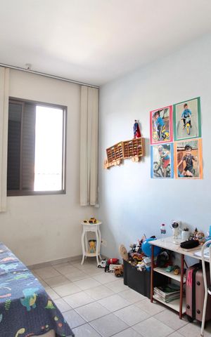 Casa à venda com 200m², 3 quartos e 8 vagas Casa à venda com 200m², 3 quartos e 8 vagasQuarto 2