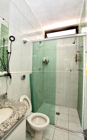 Casa à venda com 200m², 3 quartos e 8 vagas Casa à venda com 200m², 3 quartos e 8 vagasBanheiro da Suíte