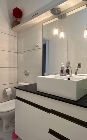 Apartamento para alugar com 138m², 3 quartos e 1 vaga Apartamento para alugar com 138m², 3 quartos e 1 vagaBanheiro