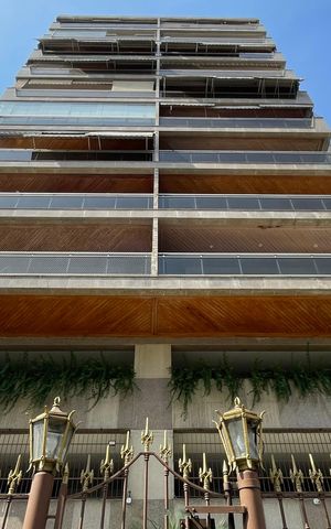 Apartamento à venda com 140m², 3 quartos e 1 vaga Apartamento à venda com 140m², 3 quartos e 1 vagaFachada