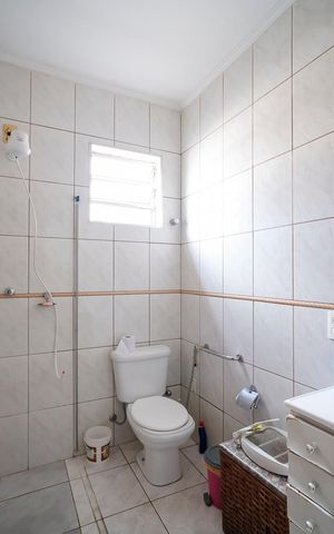 Casa à venda com 500m², 5 quartos e 4 vagasBanheiro casa 1