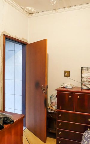 Casa à venda com 500m², 5 quartos e 4 vagasQuarto 1 casa 1