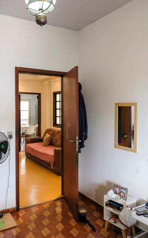 Casa à venda com 500m², 5 quartos e 4 vagasQuarto 2 casa 1