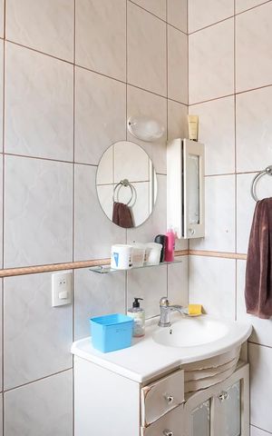 Casa à venda com 500m², 5 quartos e 4 vagasBanheiro casa 1