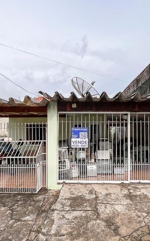 Casa à venda com 500m², 5 quartos e 4 vagasFachada + plaquinha