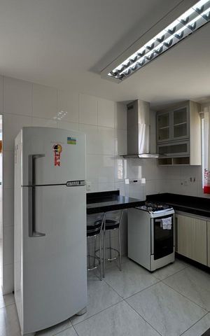 Apartamento à venda com 87m², 3 quartos e 2 vagas Apartamento à venda com 87m², 3 quartos e 2 vagasCozinha