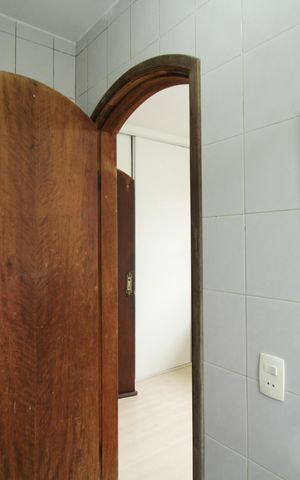 Casa à venda com 203m², 3 quartos e 2 vagas Casa à venda com 203m², 3 quartos e 2 vagasBanheiro