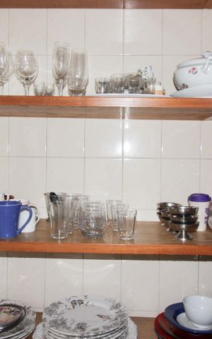 Casa à venda com 203m², 3 quartos e 2 vagas Casa à venda com 203m², 3 quartos e 2 vagasCozinha