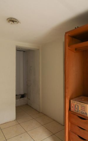 Casa à venda com 203m², 3 quartos e 2 vagas Casa à venda com 203m², 3 quartos e 2 vagasQuarto de Serviço