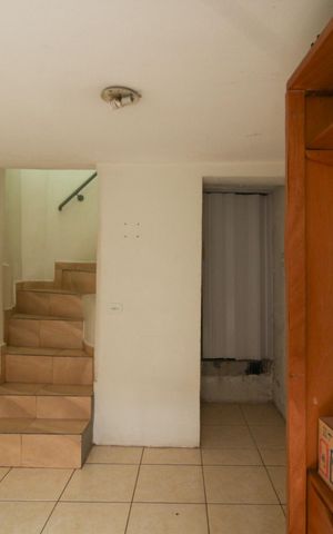 Casa à venda com 203m², 3 quartos e 2 vagas Casa à venda com 203m², 3 quartos e 2 vagasQuarto de Serviço