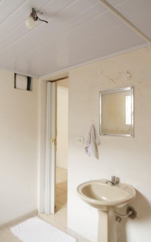 Casa à venda com 203m², 3 quartos e 2 vagas Casa à venda com 203m², 3 quartos e 2 vagasBanheiro de serviço