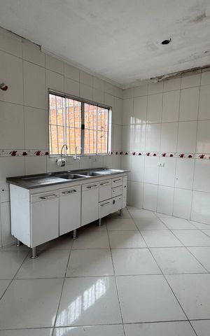 Casa para alugar com 90m², 2 quartos e 1 vaga Casa para alugar com 90m², 2 quartos e 1 vagaCozinha
