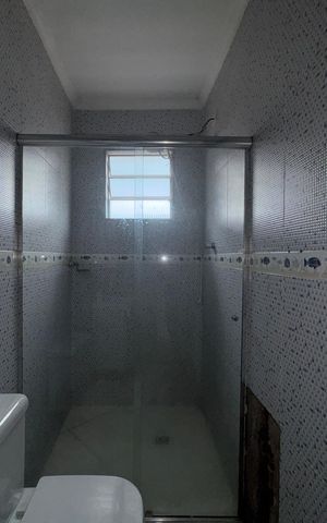 Casa para alugar com 90m², 2 quartos e 1 vaga Casa para alugar com 90m², 2 quartos e 1 vagaBanheiro