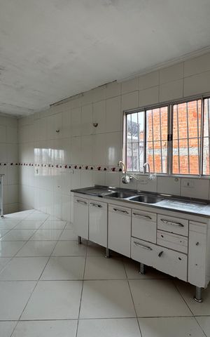 Casa para alugar com 90m², 2 quartos e 1 vaga Casa para alugar com 90m², 2 quartos e 1 vagaCozinha