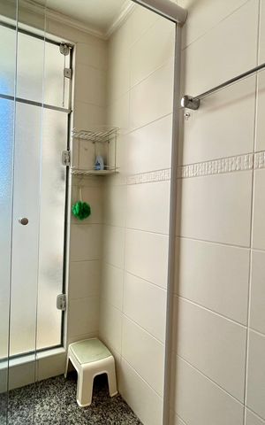 Apartamento à venda com 87m², 2 quartos e 2 vagas Apartamento à venda com 87m², 2 quartos e 2 vagasBanheiro Corredor