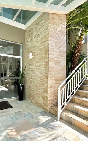 Apartamento à venda com 87m², 2 quartos e 2 vagas Apartamento à venda com 87m², 2 quartos e 2 vagasHall de entrada