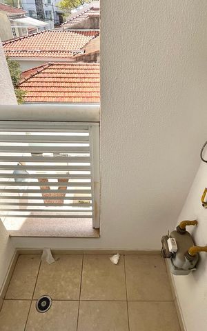Apartamento à venda com 87m², 2 quartos e 2 vagas Apartamento à venda com 87m², 2 quartos e 2 vagasBanheiro Corredor