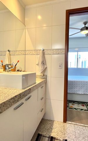 Apartamento à venda com 87m², 2 quartos e 2 vagas Apartamento à venda com 87m², 2 quartos e 2 vagasBanheiro da Suíte