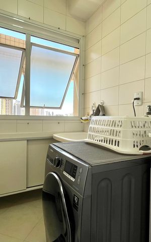 Apartamento à venda com 87m², 2 quartos e 2 vagas Apartamento à venda com 87m², 2 quartos e 2 vagasÁrea de Serviço