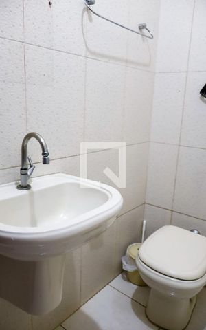 Casa à venda com 239m², 1 quarto e 5 vagas Casa à venda com 239m², 1 quarto e 5 vagasCasa 2 - Lavabo
