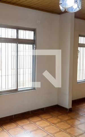 Casa à venda com 239m², 1 quarto e 5 vagas Casa à venda com 239m², 1 quarto e 5 vagasCasa 2 - Sala