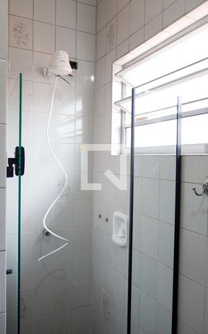 Casa à venda com 239m², 1 quarto e 5 vagas Casa à venda com 239m², 1 quarto e 5 vagasCasa 2 - Banheiro social