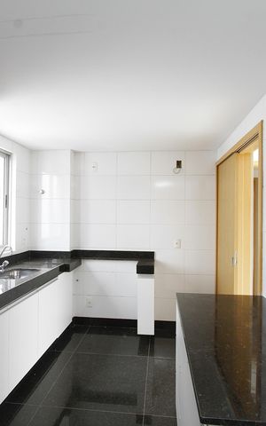 Apartamento à venda com 168m², 2 quartos e 3 vagasCozinha