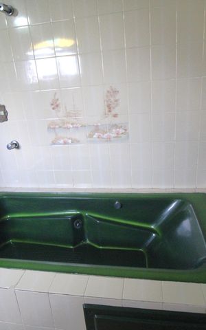 Casa à venda com 180m², 4 quartos e 3 vagasBanheiro da suíte 