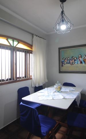 Casa à venda com 180m², 4 quartos e 3 vagasSala 2