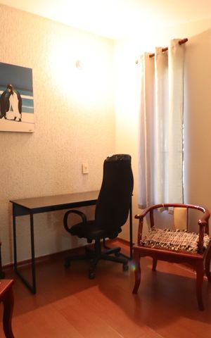 Casa para alugar com 360m², 5 quartos e 4 vagasHall andar superior