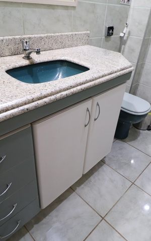 Casa para alugar com 360m², 5 quartos e 4 vagasBanheiro Social