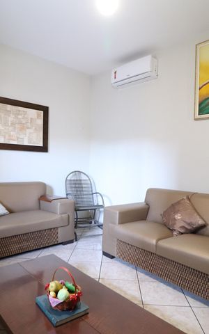 Casa para alugar com 360m², 5 quartos e 4 vagasSala de TV