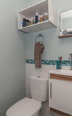 Apartamento à venda com 64m², 2 quartos e sem vagaBanheiro