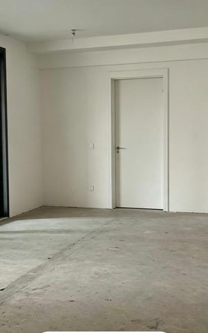 Apartamento à venda com 206m², 3 quartos e 3 vagas Apartamento à venda com 206m², 3 quartos e 3 vagasSala