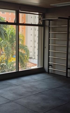 Apartamento à venda com 206m², 3 quartos e 3 vagas Apartamento à venda com 206m², 3 quartos e 3 vagasÁrea externa