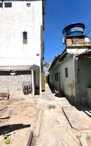 Casa à venda com 360m², 2 quartos e 1 vaga Casa à venda com 360m², 2 quartos e 1 vagaQuintal