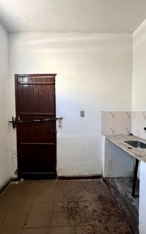 Casa à venda com 360m², 2 quartos e 1 vaga Casa à venda com 360m², 2 quartos e 1 vagaCozinha 2