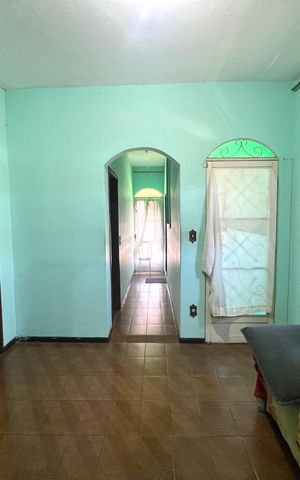 Casa à venda com 360m², 2 quartos e 1 vaga Casa à venda com 360m², 2 quartos e 1 vagaSala