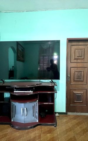 Casa à venda com 360m², 2 quartos e 1 vaga Casa à venda com 360m², 2 quartos e 1 vagaSala