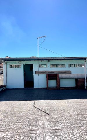Casa à venda com 360m², 2 quartos e 1 vaga Casa à venda com 360m², 2 quartos e 1 vagaCobertura