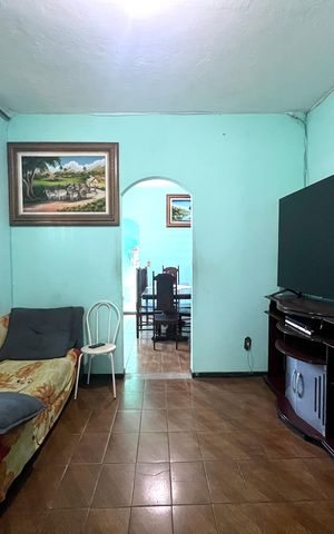 Casa à venda com 360m², 2 quartos e 1 vaga Casa à venda com 360m², 2 quartos e 1 vagaSala