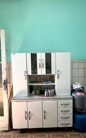 Casa à venda com 360m², 2 quartos e 1 vaga Casa à venda com 360m², 2 quartos e 1 vagaCozinha