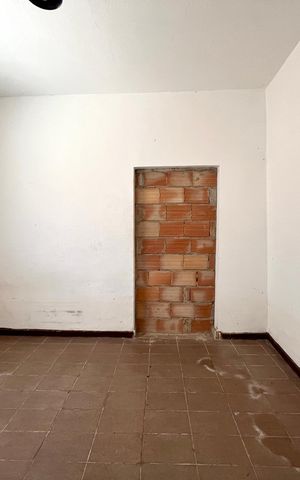 Casa à venda com 360m², 2 quartos e 1 vaga Casa à venda com 360m², 2 quartos e 1 vagaQuarto 4