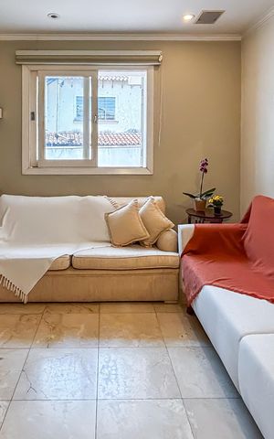 Casa à venda com 550m², 4 quartos e 6 vagas