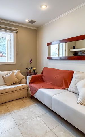 Casa à venda com 550m², 4 quartos e 6 vagas