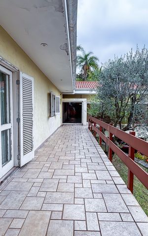 Casa à venda com 550m², 4 quartos e 6 vagas